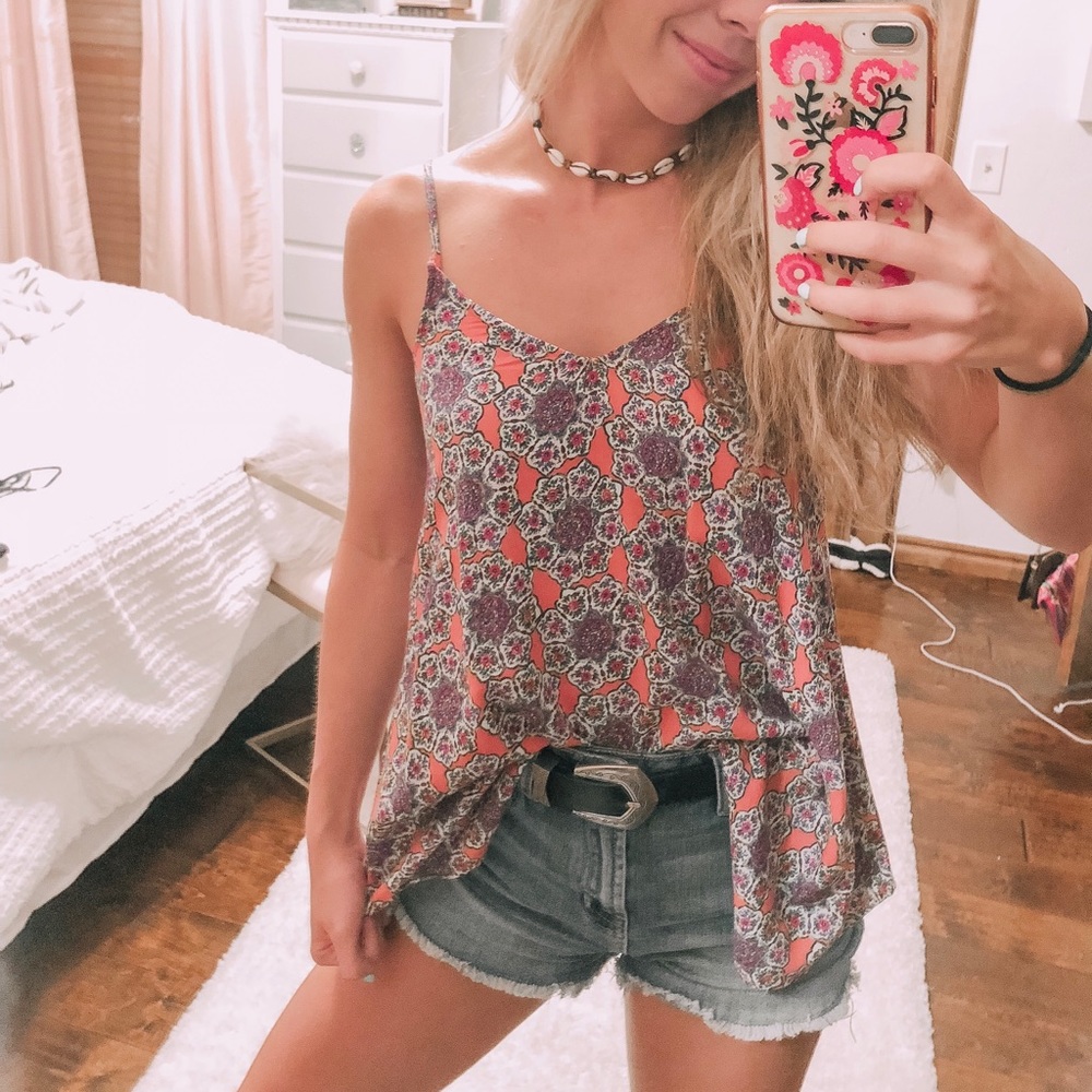 Xs pink patterned tank top !!!